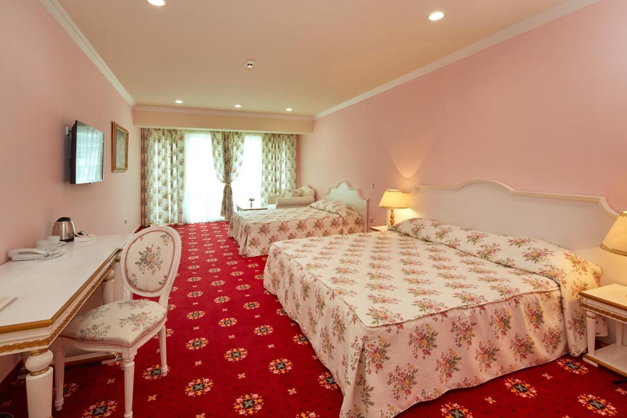 Planeta Hotel & Aquapark Free Beach Access Slantschew brjag Exterior foto A room at the hotel