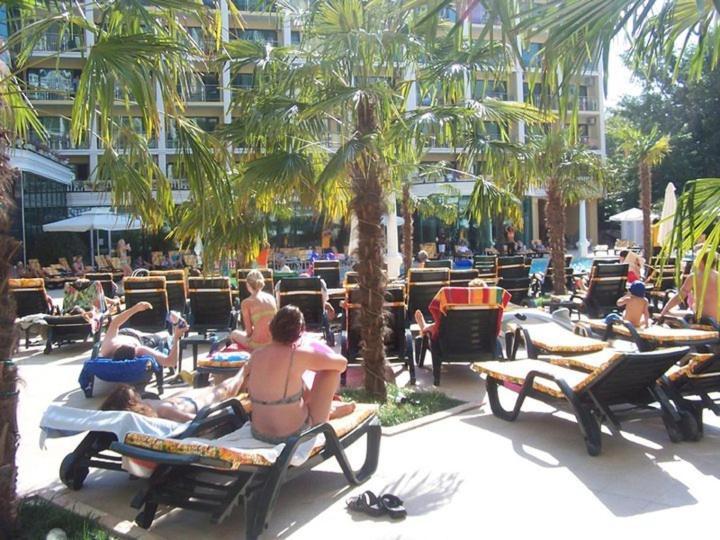 Planeta Hotel & Aquapark Free Beach Access Slantschew brjag Exterior foto The beach at the Hotel